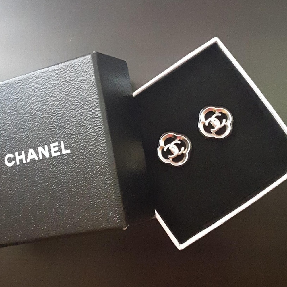 Chanel Silver Resin Earrings!